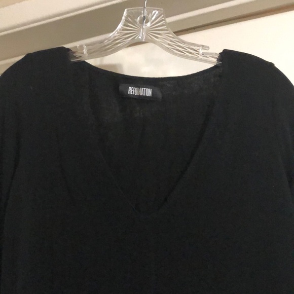 Reformation Gen Black V-Neck Knit Top in Black Size XS - Picture 6 of 11